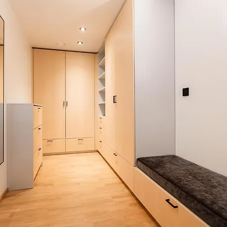 Luxury With 6 Bedrooms & Pool Etc Villa Tallinn