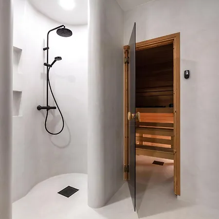 Villa Luxury With 6 Bedrooms & Pool Etc Tallinn