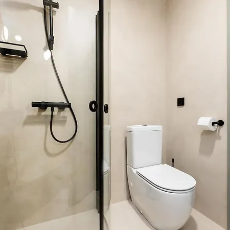 Luxury With 6 Bedrooms & Pool Etc Таллінн