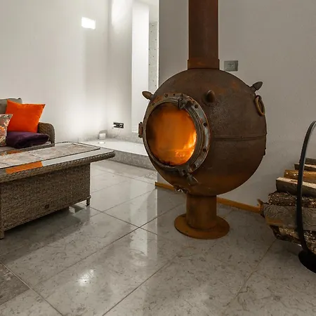 Luxury With 6 Bedrooms & Pool Etc Вілла *