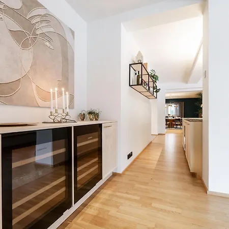 Luxury With 6 Bedrooms & Pool Etc * Таллінн